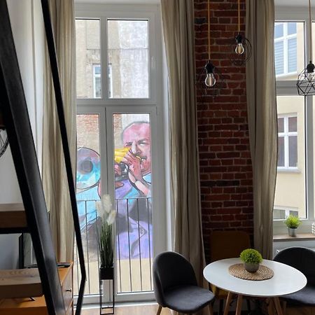 Appartement Urokliwy Loft W Ncl Kamienica Vabank 34 à Łódź Extérieur photo